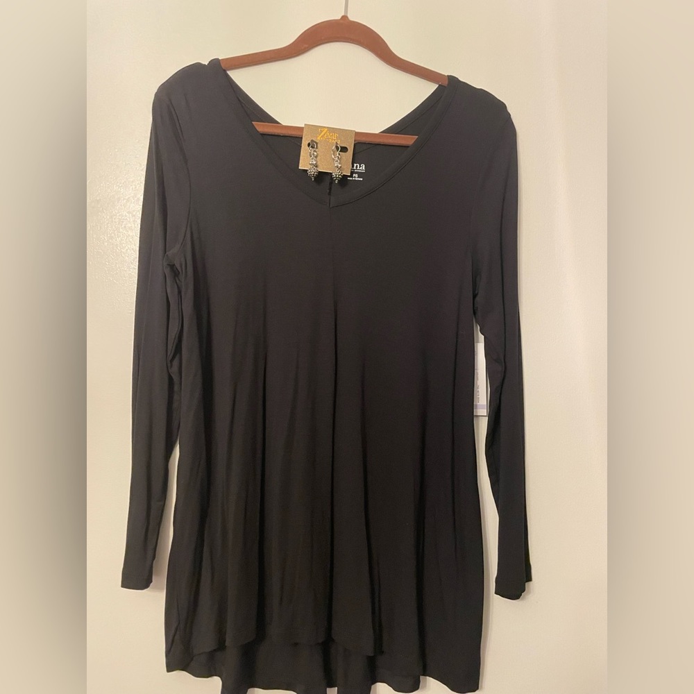 NWT Ana shirt w/ earrings